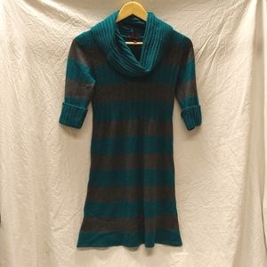 Takeout• sweater tunic/dress